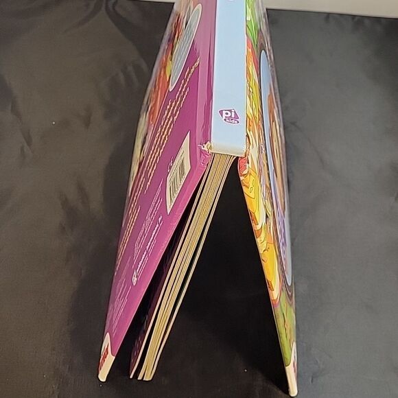 DISNEY JUNIOR SOFIA HARD COVER  FIRST LOOK AND FIND TODDELER BOOK - Picture 13 of 13